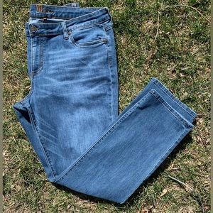 •KUT FROM THE KLOTH•Katy Boyfriend Cut Jeans•Size 16 M•Soft Quality Denim (404)
